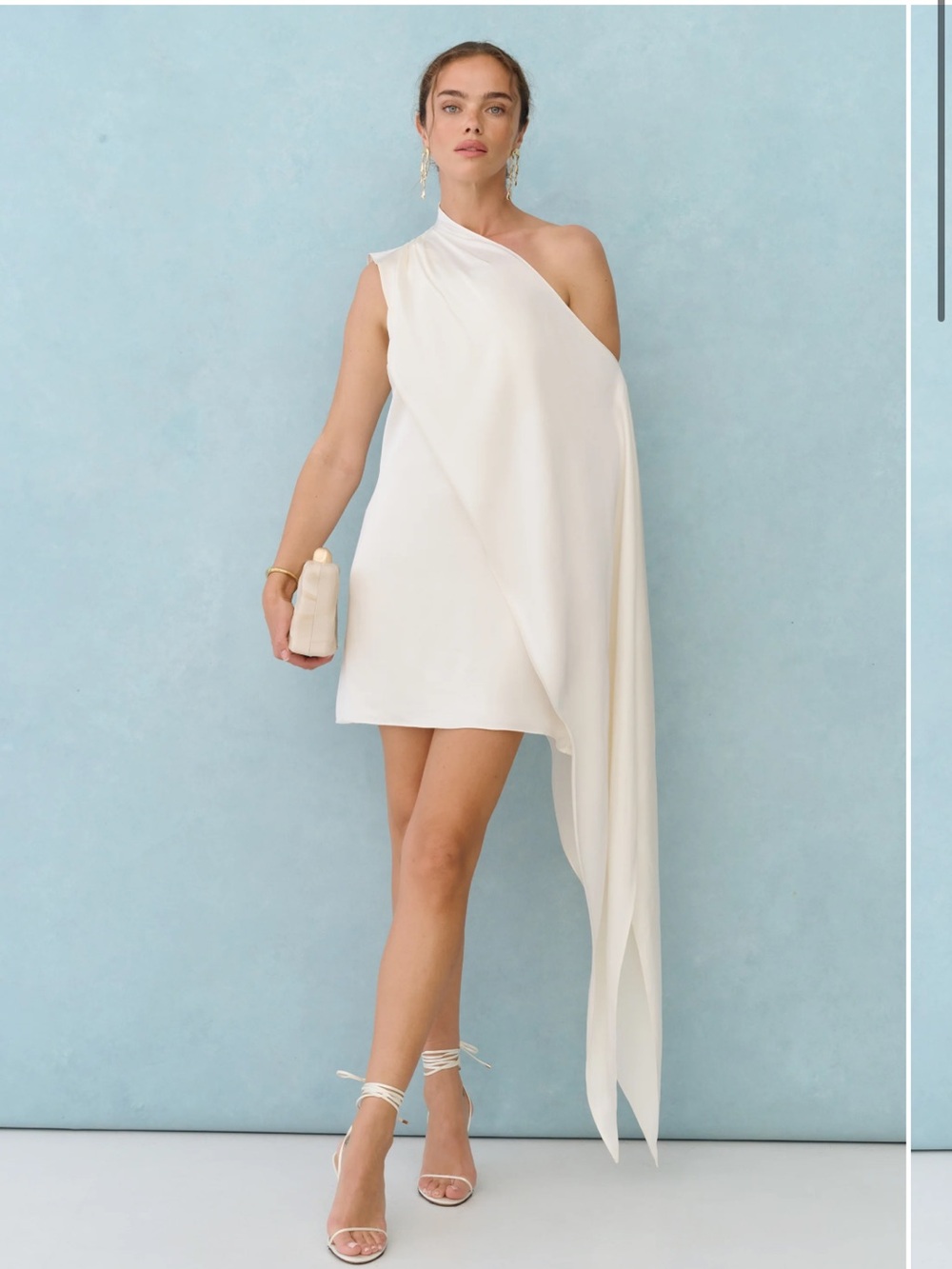 Few Moda Erin One Shoulder Dress is dramatic drape